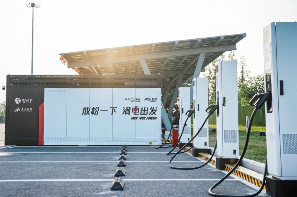 Hydrogen Off-Grid Supercharging: Powering a New Era of Refueling